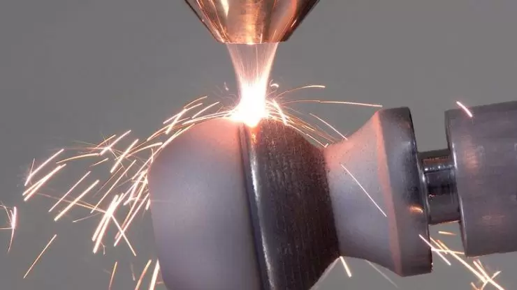 Metal laser additive manufacturing cladding